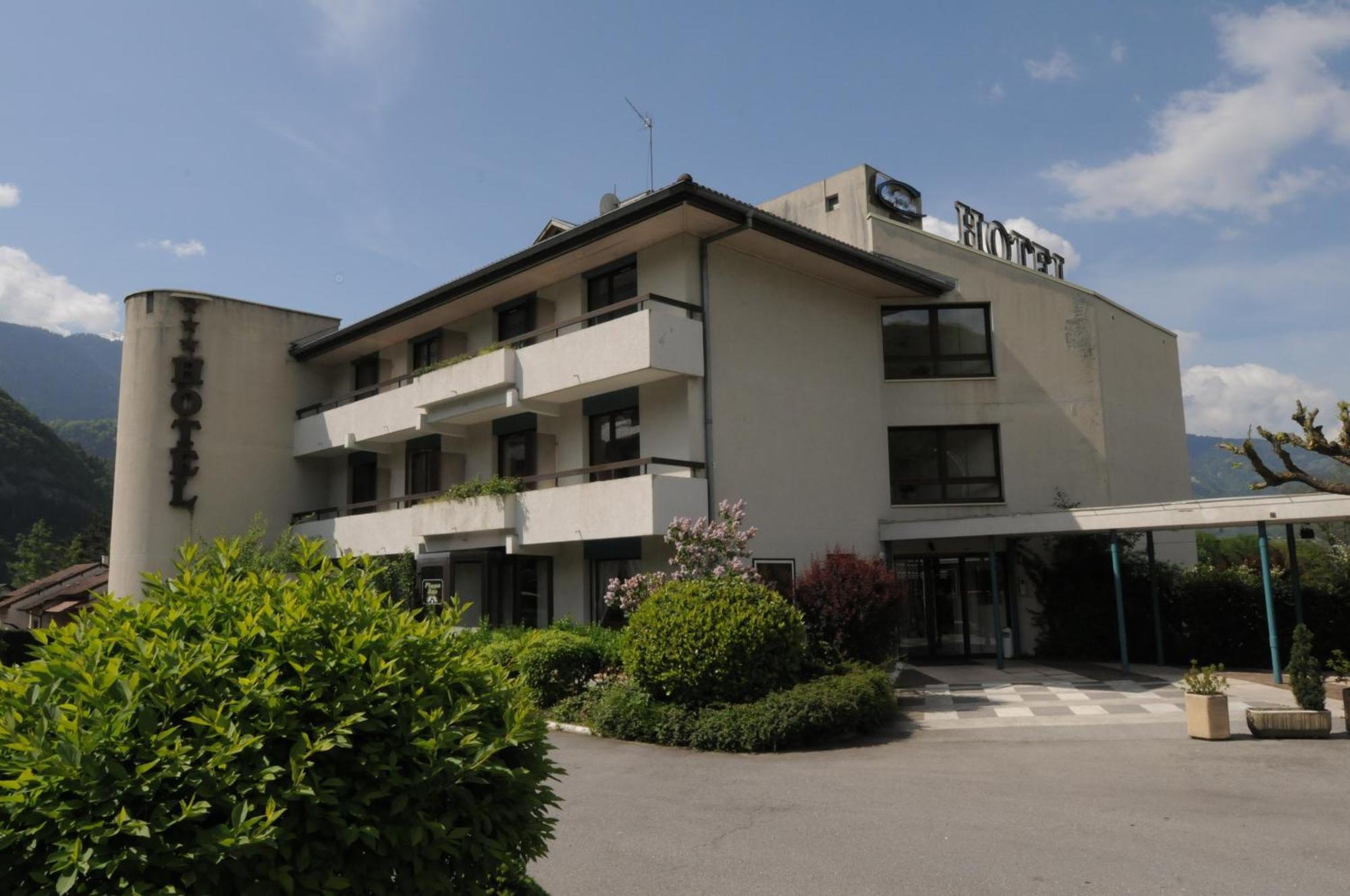 Hôtel 4C Cluses Buitenkant foto